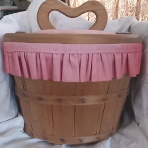 Very Large Antique Sewing Basket,storage Basket For Thread Scissors Material Etc